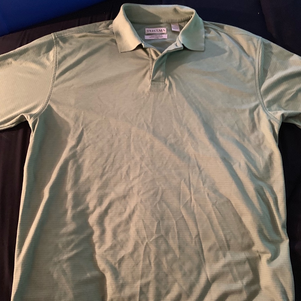 Green tehama men’s button collared shirt
